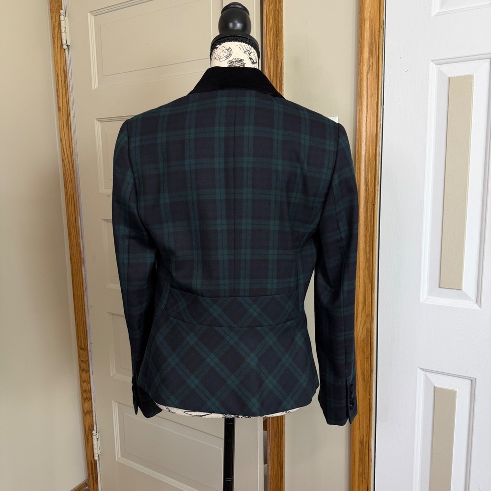 Talbots 4 Black Watch Plaid Wool Blend Velvet Collar Peplum Back Blazer Classic - Picture 2 of 9